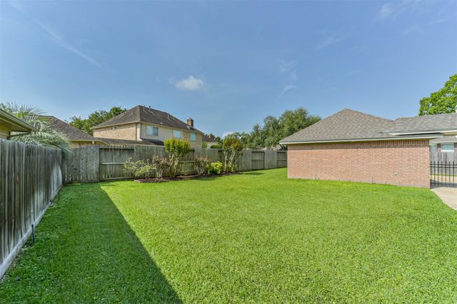 4406 Pleasant Trace Drive, Pasadena, TX 77059