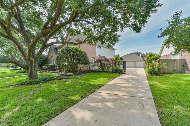 4406 Pleasant Trace Drive, Pasadena, TX 77059