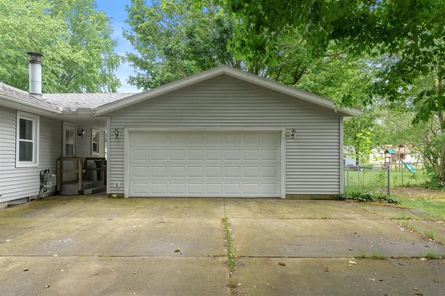 2304 Holly Avenue, Portage, MI 49024