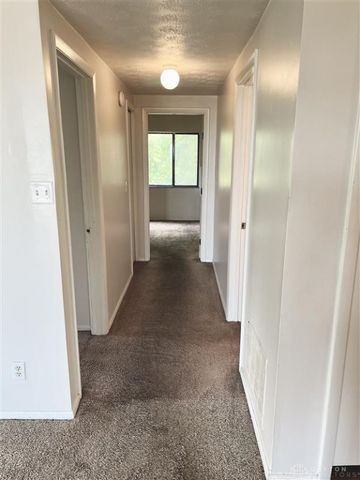 1116 Eagle Feather Circle E, West Carrollton, OH 45449