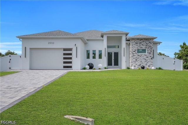 2900 41st ST SW, Lehigh Acres, FL 33976
