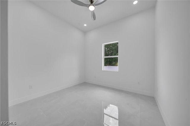 2900 41st ST SW, Lehigh Acres, FL 33976
