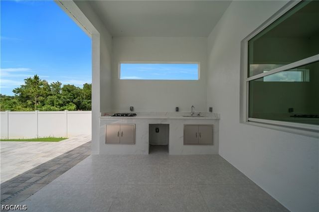 2900 41st ST SW, Lehigh Acres, FL 33976