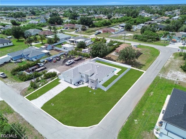 2900 41st ST SW, Lehigh Acres, FL 33976