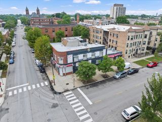 222 E 61st Street, Chicago, IL 60637