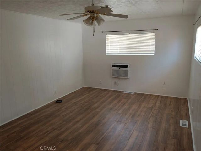 822 S PALM Avenue, Hemet, CA 92543