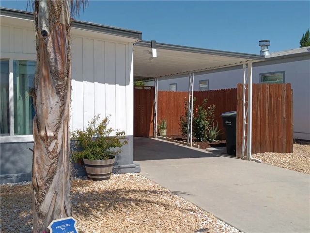 822 S PALM Avenue, Hemet, CA 92543