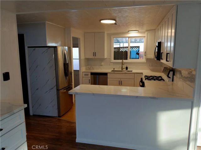 822 S PALM Avenue, Hemet, CA 92543