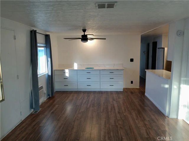 822 S PALM Avenue, Hemet, CA 92543