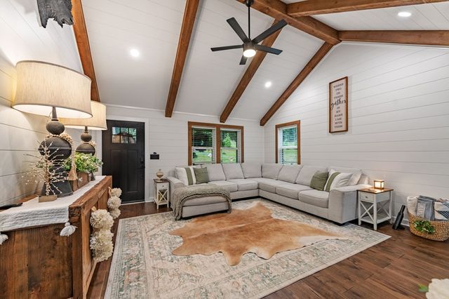 135 Rolling Hills Drive, Morganton, GA 30560