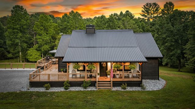 135 Rolling Hills Drive, Morganton, GA 30560