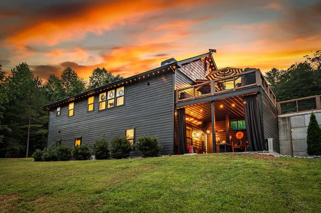 135 Rolling Hills Drive, Morganton, GA 30560