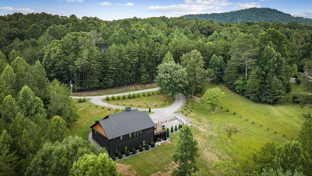 135 Rolling Hills Drive, Morganton, GA 30560