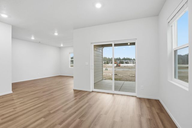 219 W Pheasant Bluff Ave, Spokane, WA 99224