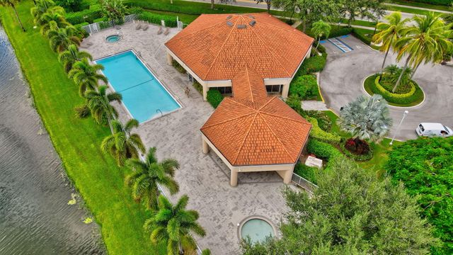 8298 Via Di Veneto, Boca Raton, FL 33496