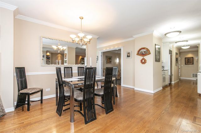 269-10 Grand Central Parkway 18 G, Floral Park, NY 11005