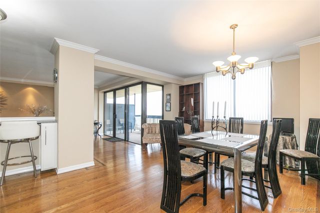 269-10 Grand Central Parkway 18 G, Floral Park, NY 11005