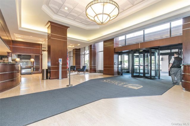 269-10 Grand Central Parkway 18 G, Floral Park, NY 11005