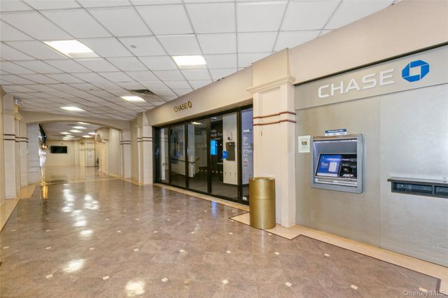 269-10 Grand Central Parkway 18 G, Floral Park, NY 11005