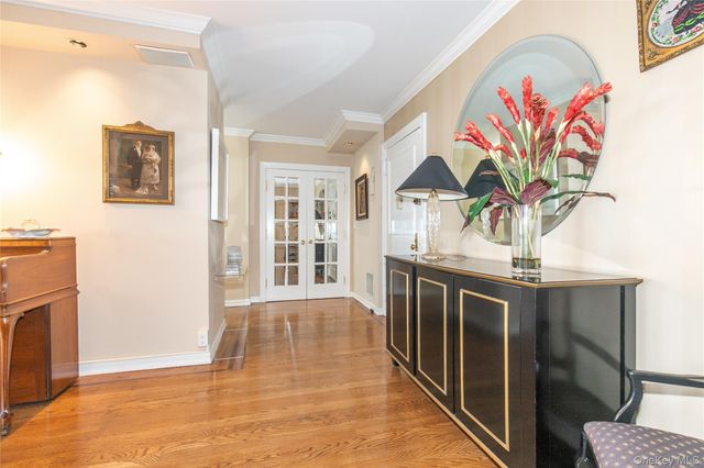 269-10 Grand Central Parkway 18 G, Floral Park, NY 11005