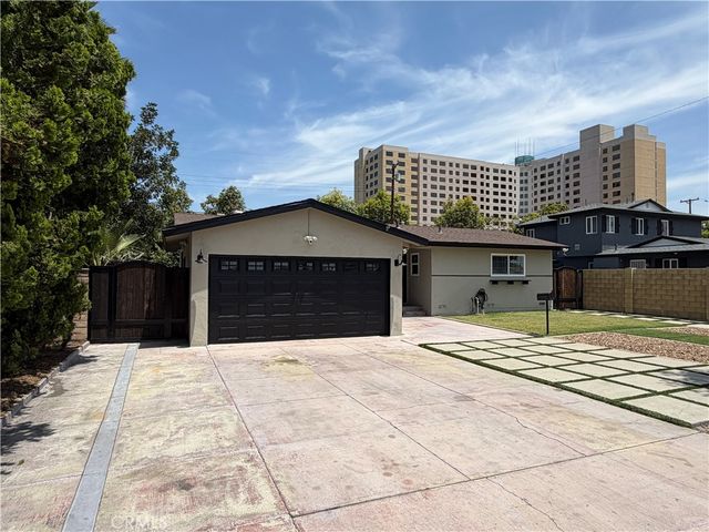 12291 Hampton, Garden Grove, CA 92840