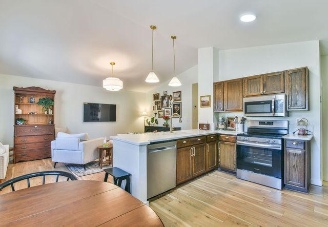 919 E Karla, Haysville, KS 67060