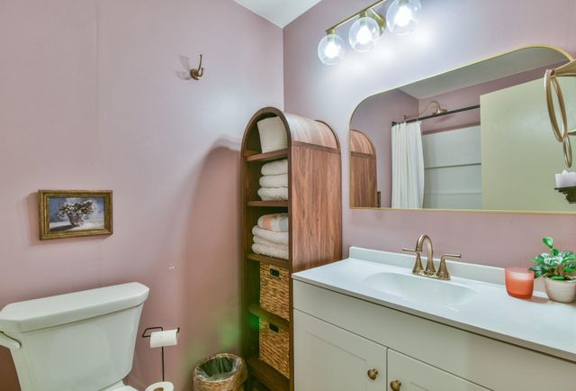 919 E Karla, Haysville, KS 67060