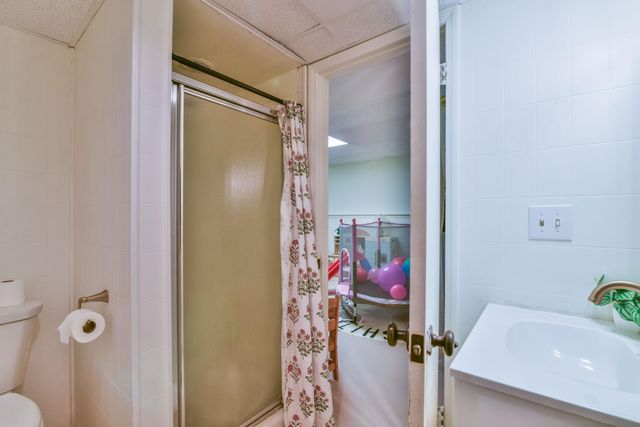 919 E Karla, Haysville, KS 67060