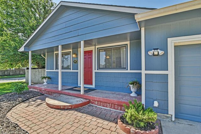 919 E Karla, Haysville, KS 67060