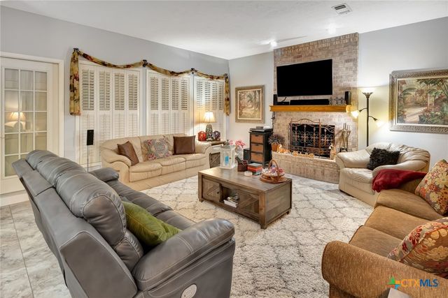 508 Masters Drive, Victoria, TX 77904