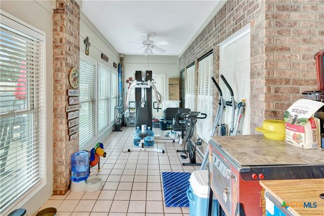 508 Masters Drive, Victoria, TX 77904