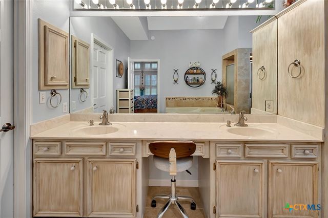 508 Masters Drive, Victoria, TX 77904