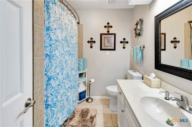 508 Masters Drive, Victoria, TX 77904