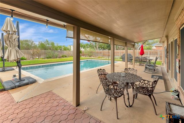 508 Masters Drive, Victoria, TX 77904