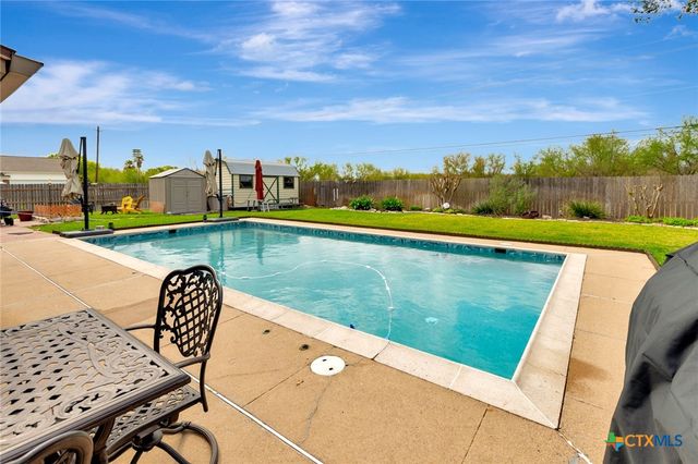 508 Masters Drive, Victoria, TX 77904