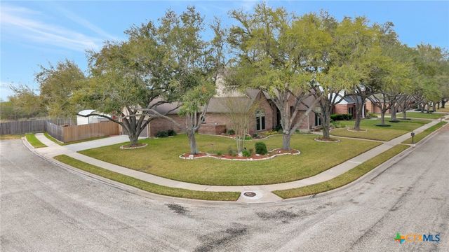 508 Masters Drive, Victoria, TX 77904