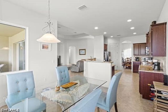 8066 Princeton DR, Naples, FL 34104
