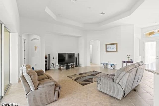 8066 Princeton DR, Naples, FL 34104