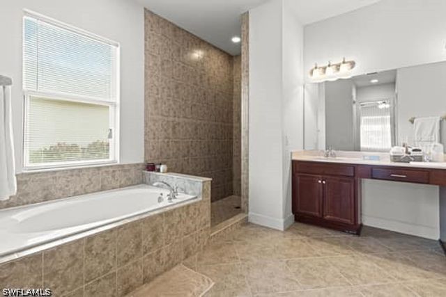8066 Princeton DR, Naples, FL 34104