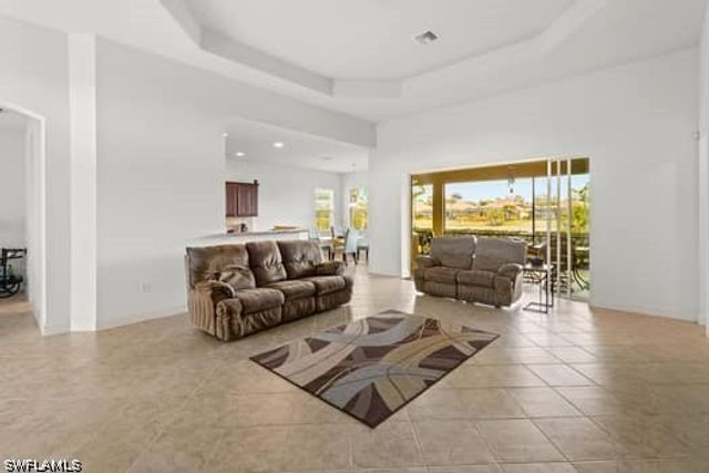 8066 Princeton DR, Naples, FL 34104