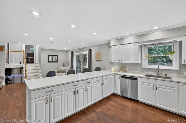 3024 Harold Drive, Oregon Township, MI 48421