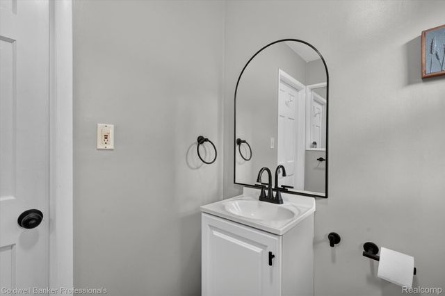3024 Harold Drive, Oregon Township, MI 48421