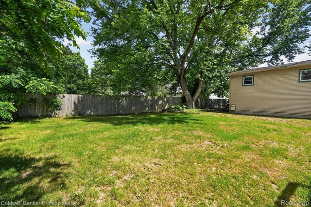 3024 Harold Drive, Oregon Township, MI 48421