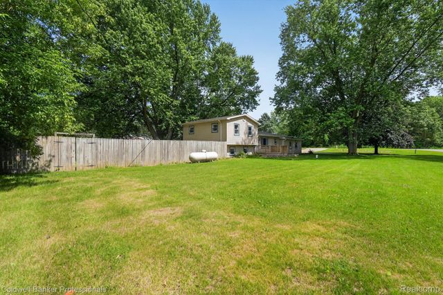 3024 Harold Drive, Oregon Township, MI 48421