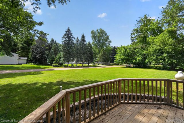 3024 Harold Drive, Oregon Township, MI 48421