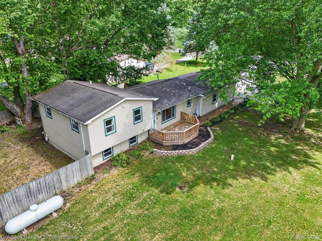 3024 Harold Drive, Oregon Township, MI 48421