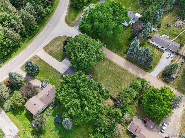 3024 Harold Drive, Oregon Township, MI 48421