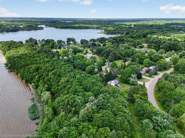 3024 Harold Drive, Oregon Township, MI 48421