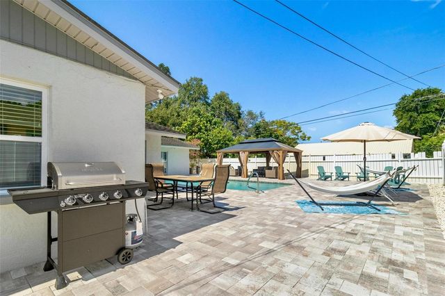 5127 CAESAR WAY S, St Petersburg, FL 33712