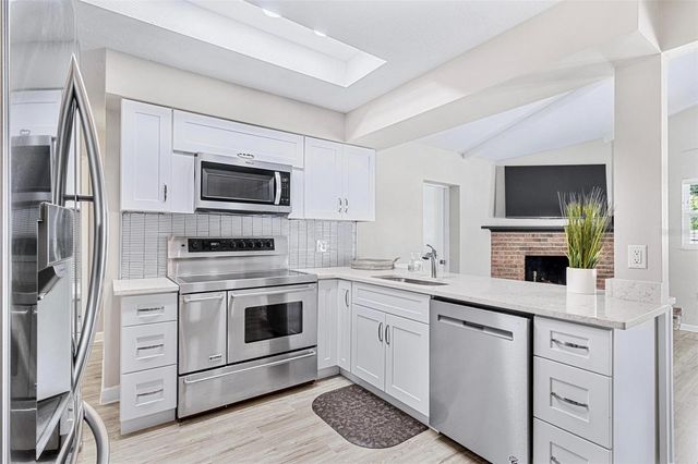 5127 CAESAR WAY S, St Petersburg, FL 33712